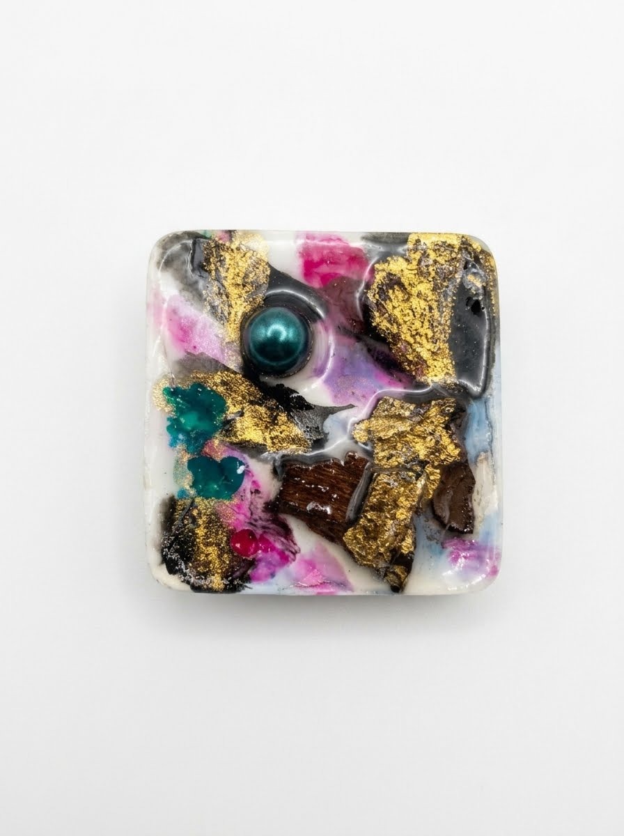 Bijutricotaje.ro | Broșă pătrată abstractă pictată din ceramică