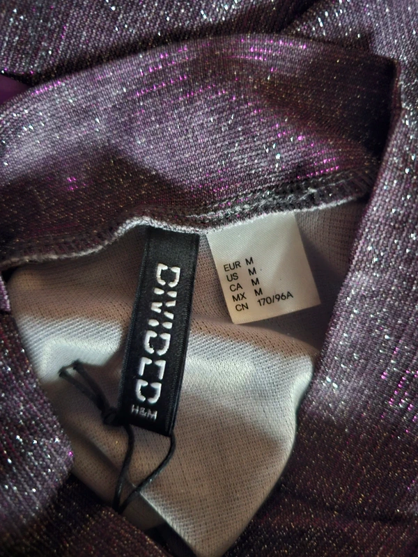 Bijutricotaje.ro | Bluză crop H&M Divided cu sclipici / fir metalic și cut-outs, Nouă cu etichetă