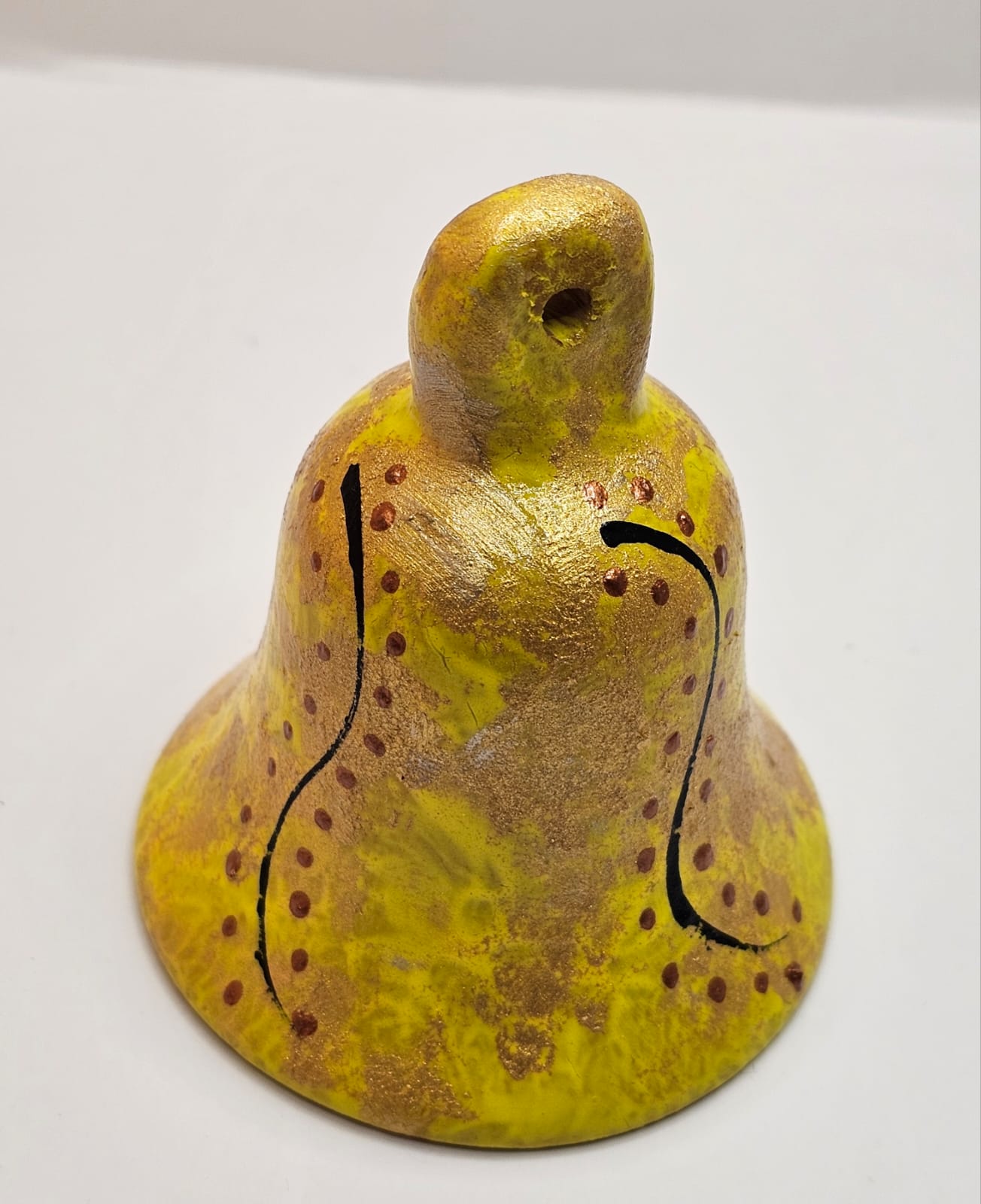 Bijutricotaje.ro | Clopoțel unicat din ceramică arsă Gold Zen – Talisman Feng Shui & Artozanat